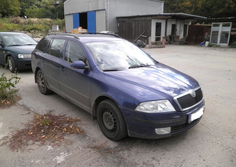 5.5.2014 Dražba Škoda Octavia kombi, r. 2006, vyvolávací cena 20.000Kč 5.5.2014 Dražba Škoda Octavia kombi, r. 2006, vyvolávací cena 20.000Kč