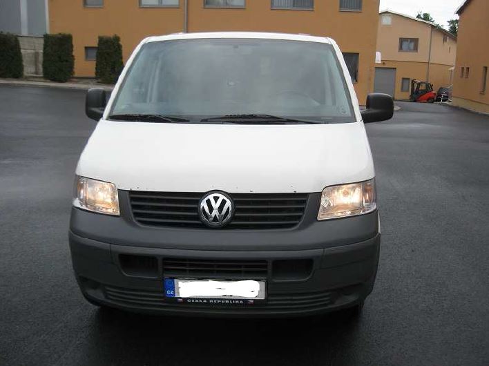 16.5.2014 exekutorská dražba VW Transporter, rok 2007, s vyvolávací cenou 50.000Kč