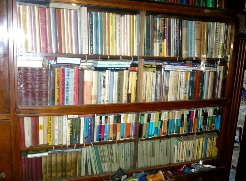 Do 7.1.2015 Majetek v držení ČR (knihy, sbírka starých minci) v okrese Jindřichův Hradec. Do 7.1.2015 Majetek v držení ČR (knihy, sbírka starých minci) v okrese Jindřichův Hradec.