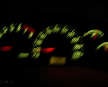 18.3.2016 Dražba automobilu Suzuki VZ 800. Vyvolávací cena 50.000Kč