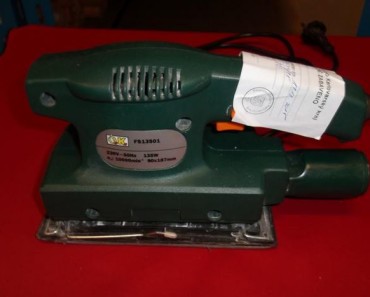 22.3.2016 Dražba vibrační brusky. Vyvolávací cena 60Kč. 22.3.2016 Dražba vibrační brusky. Vyvolávací cena 60Kč.