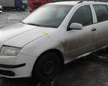 4.6.2016 Dražba automobilu Škoda Fabia Combi, r. 2006. Vyvolávací cena 20.000Kč. 4.6.2016 Dražba automobilu Škoda Fabia Combi, r. 2006. Vyvolávací cena 20.000Kč.