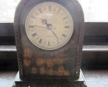 Do 13.9.2016 Výběrové řízení – radiopřijímač a stojacící hodiny. Minimální kupní cena 135 Kč. Do 13.9.2016 Výběrové řízení – radiopřijímač a stojacící hodiny. Minimální kupní cena 135 Kč.