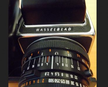 9.2.2017 Dražba fotoaparátu Hasselblad 503 cm s příslušenstvím. Vyvolávací cena 31.000 Kč. 9.2.2017 Dražba fotoaparátu Hasselblad 503 cm s příslušenstvím. Vyvolávací cena 31.000 Kč.