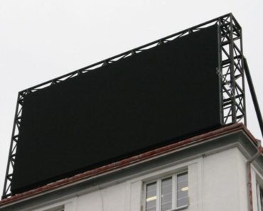 3.5.2017 Dražba – Velkoplošná informační a reklamní LED obrazovka. Vyvolávací cena 96.567 Kč. 3.5.2017 Dražba – Velkoplošná informační a reklamní LED obrazovka. Vyvolávací cena 96.567 Kč.