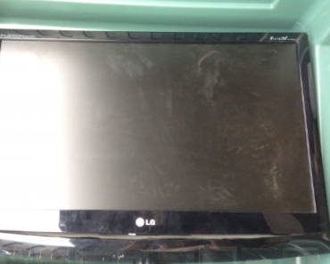 20.9.2017 Dražba souboru movitých věcí (televizor, toner, atd.). Vyvolávací cena 4.800 Kč. 20.9.2017 Dražba souboru movitých věcí (televizor, toner, atd.). Vyvolávací cena 4.800 Kč.