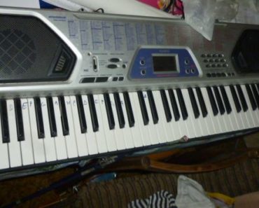 13.12.2018 Dražba kláves CTK – 481. Vyvolávací cena 100 Kč.