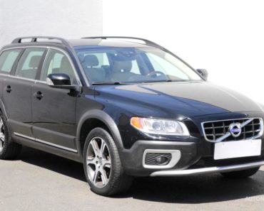 Soukromý prodej auta Volvo XC70 rok 2011 – 325000 Kč, prodej i na splátky.