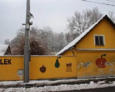 01.03.2019  Dražba Domy – Rodinný dům, Oltyně. Tato nemovitost leží v okrese Tábor. Vyvolávací cena 410 000 Kč, (ID: 452077)