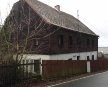 23.10.2019 Dražba nemovitosti (Zděná budova s pozemky). Vyvolávací cena 1.176.913 Kč, ➡️ ID642240