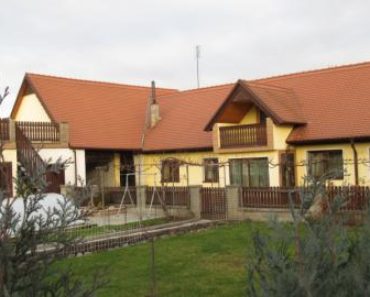 31.3.2020 Dražba nemovitosti (Rodinný dům, Dobřany, podíl 1/3). Vyvolávací cena 404.000 Kč, ➡ ID690081 31.3.2020 Dražba nemovitosti (Rodinný dům, Dobřany, podíl 1/3). Vyvolávací cena 404.000 Kč, ➡ ID690081