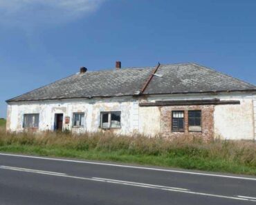 Nemovitost z insolvenčního rejstříku (Rodinný dům – bývalá škola). Kč, ➡️ ID824289 Nemovitost z insolvenčního rejstříku (Rodinný dům – bývalá škola). Kč, ➡️ ID824289