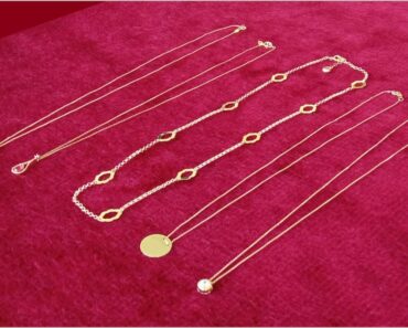 Do 15.7.2025 Dražba (Zlaté řetízky a náhrdelníky s přívěsky). Vyvolávací cena 28.700 Kč Kč ➡️ ID1028900 Do 15.7.2025 Dražba (Zlaté řetízky a náhrdelníky s přívěsky). Vyvolávací cena 28.700 Kč Kč ➡️ ID1028900